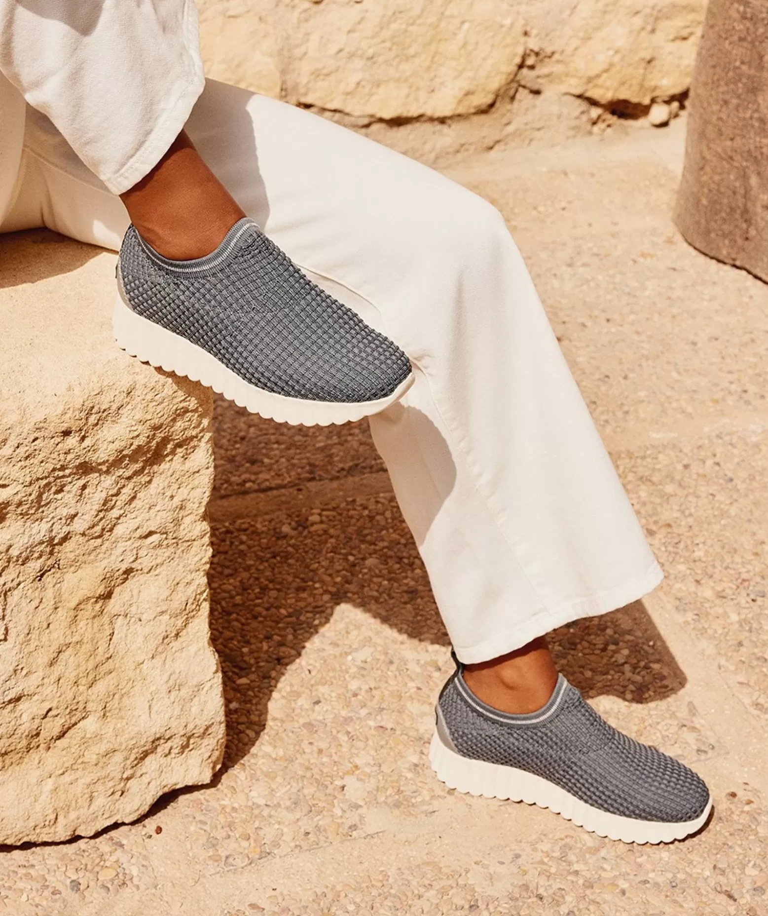 Pedro Miralles Baskets Chaussettes En Tissu Avec Detail Brillant Sur La Cheville