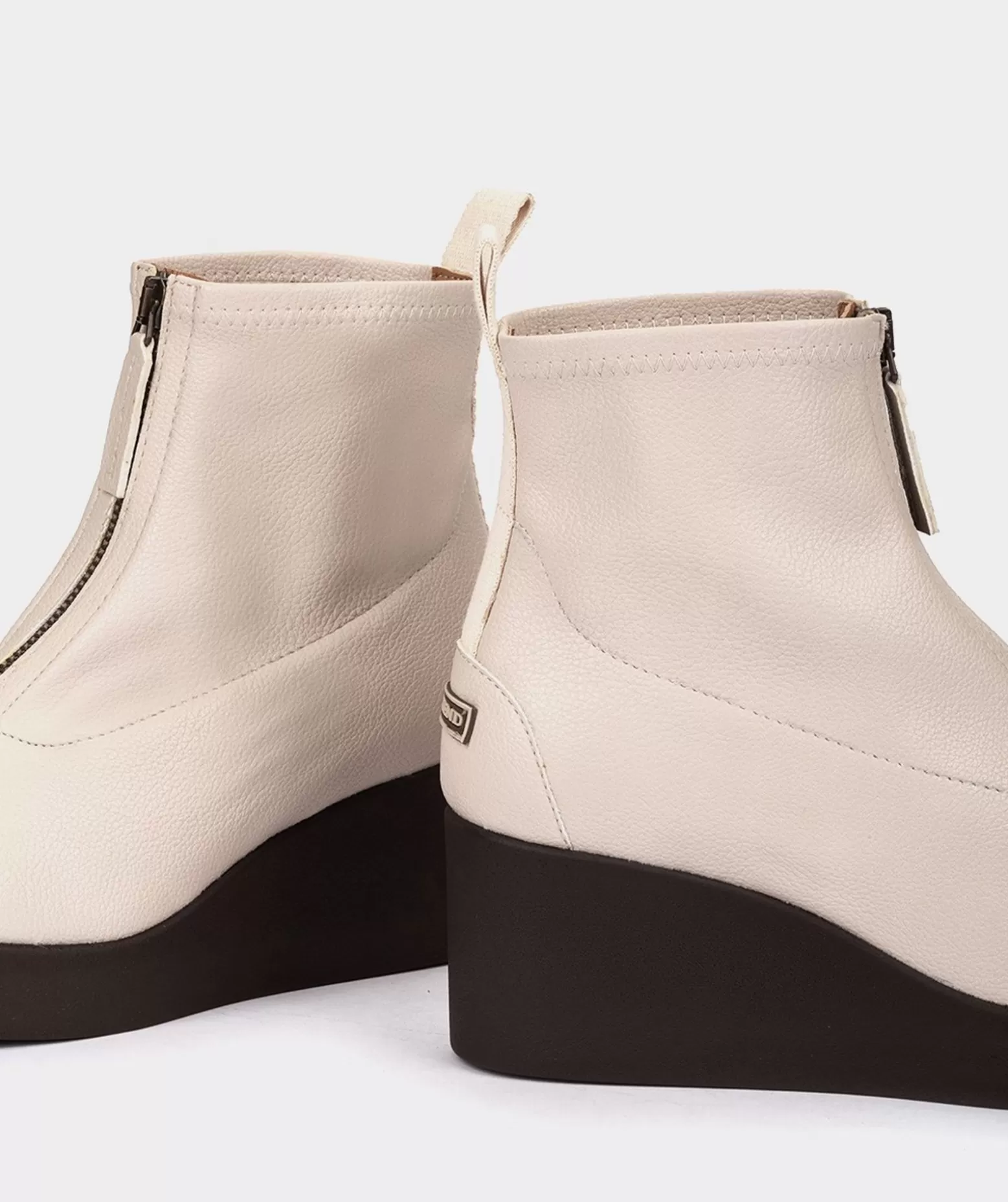Pedro Miralles Bottines A Semelle Compensee Avec Plateforme En Cuir Vegetalien Elastique Creme