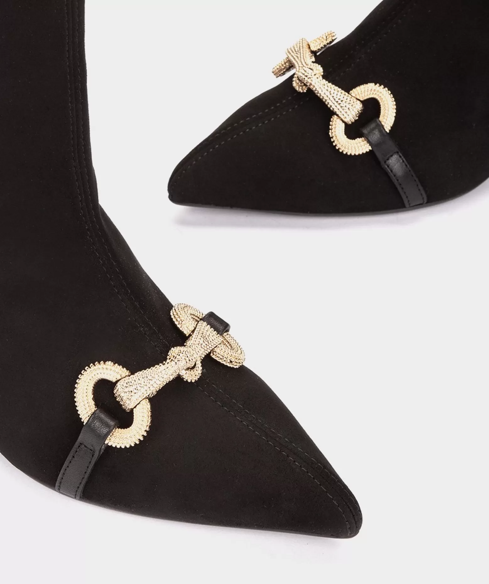 bottines_a_talons_en_tissu_extensible_noir_a_effet_daim_3.webp Pedro Miralles Bottines A Talons En Tissu Extensible Noir A Effet Daim