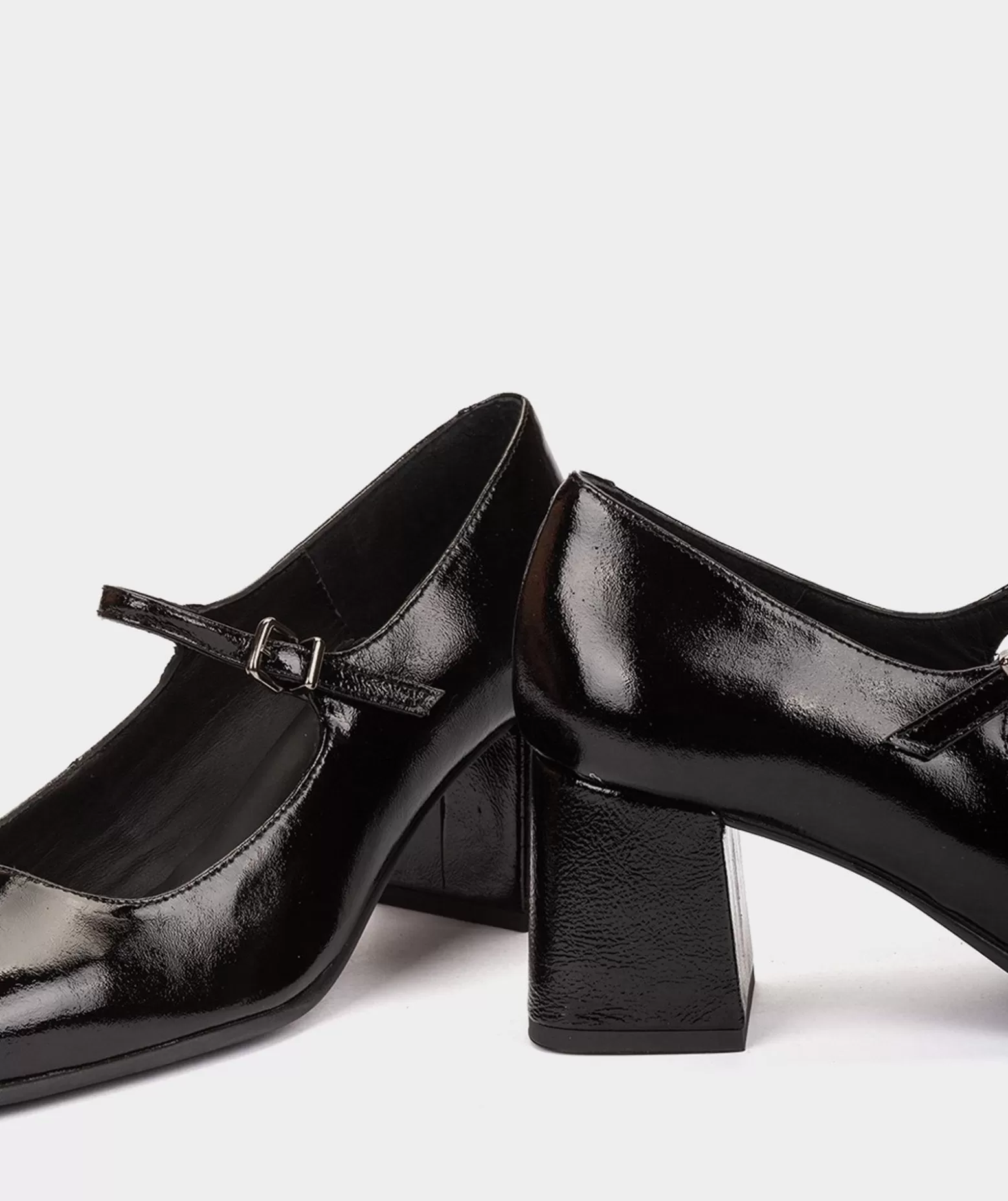 Pedro Miralles Chaussures A Talon Haut En Cuir Verni De Couleur Noire