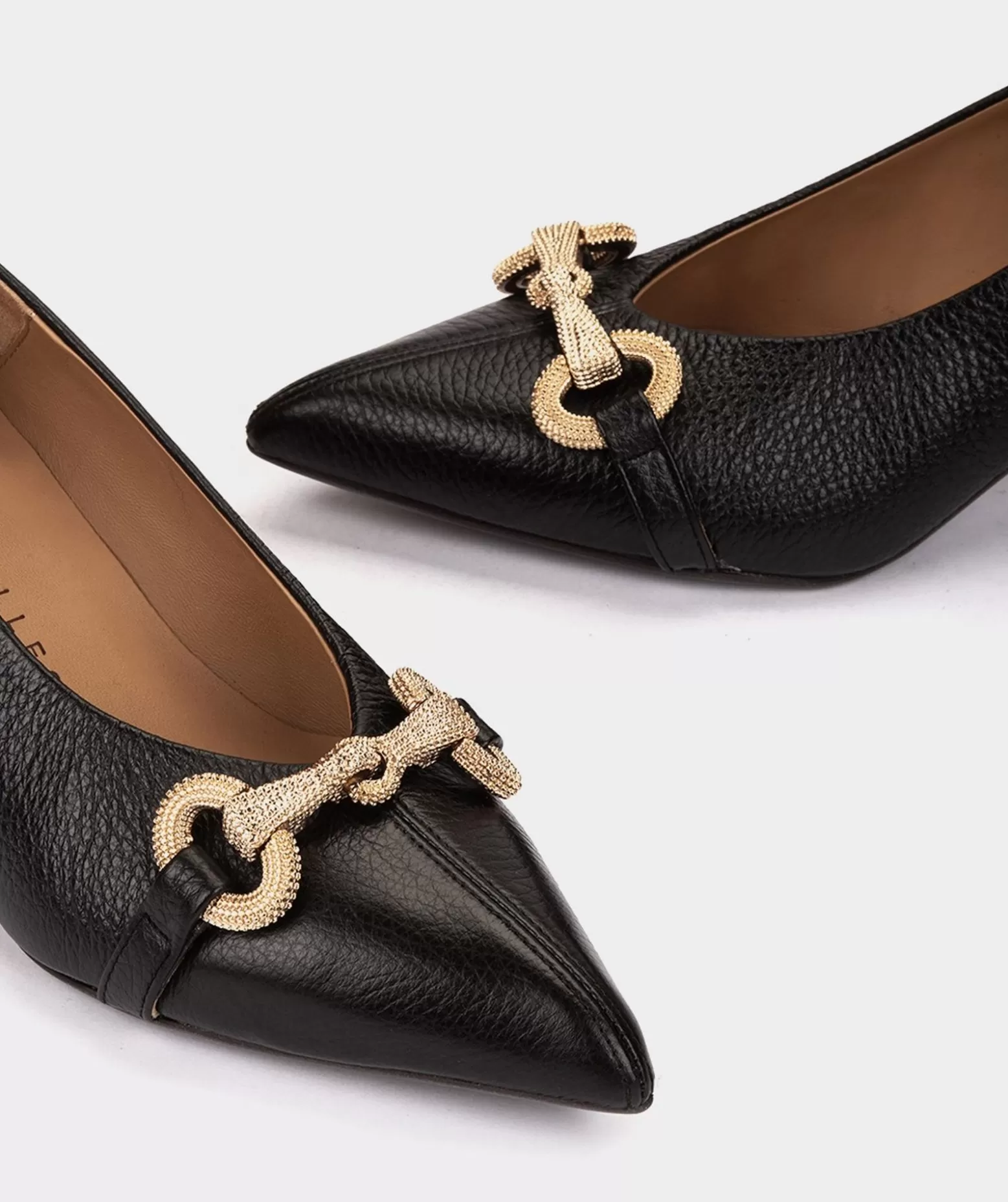 Pedro Miralles Escarpins En Cuir Noir A Talons Pointus