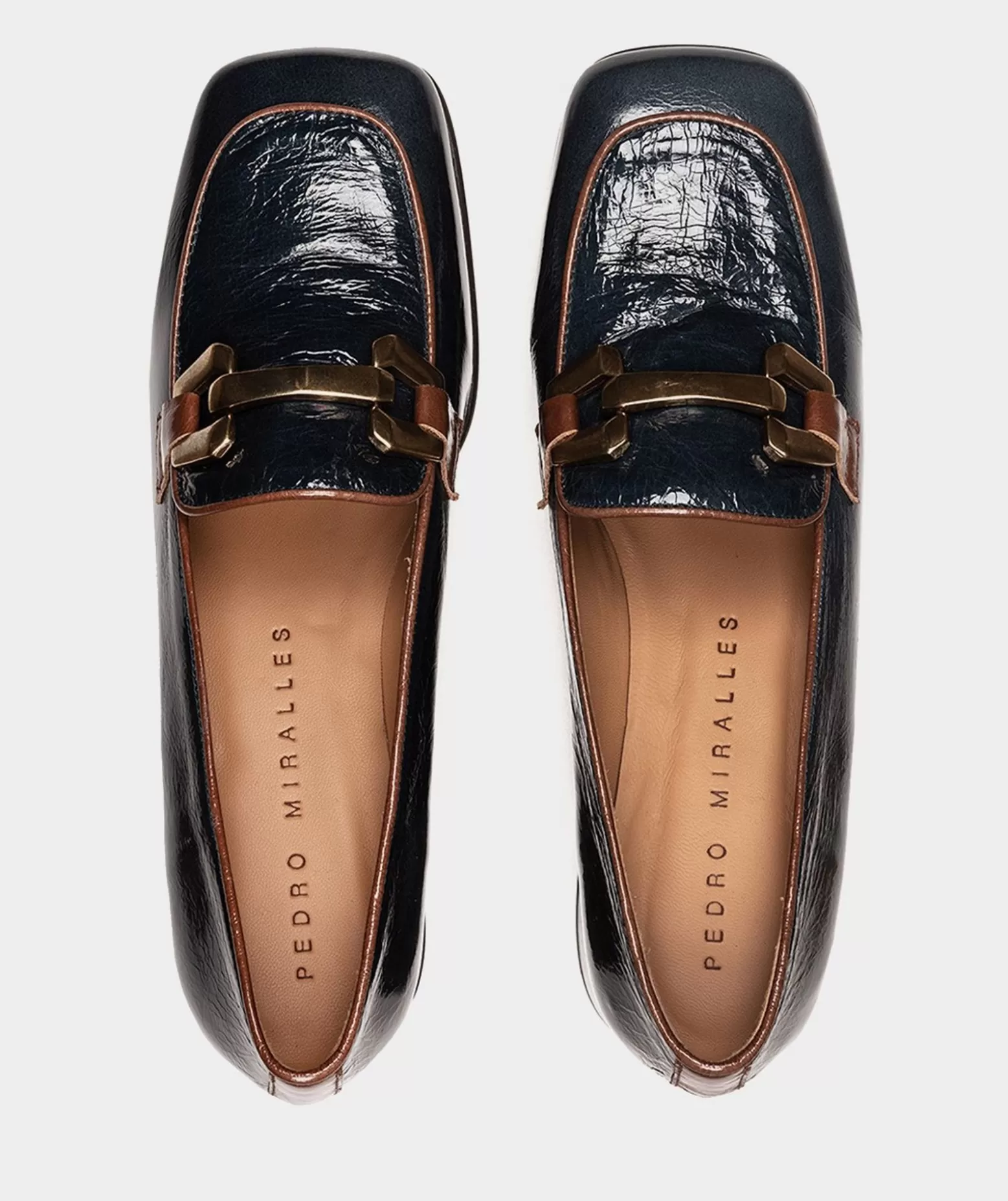 Pedro Miralles Mocassins En Cuir Verni Bleu Marine Avec Ornements Dorees