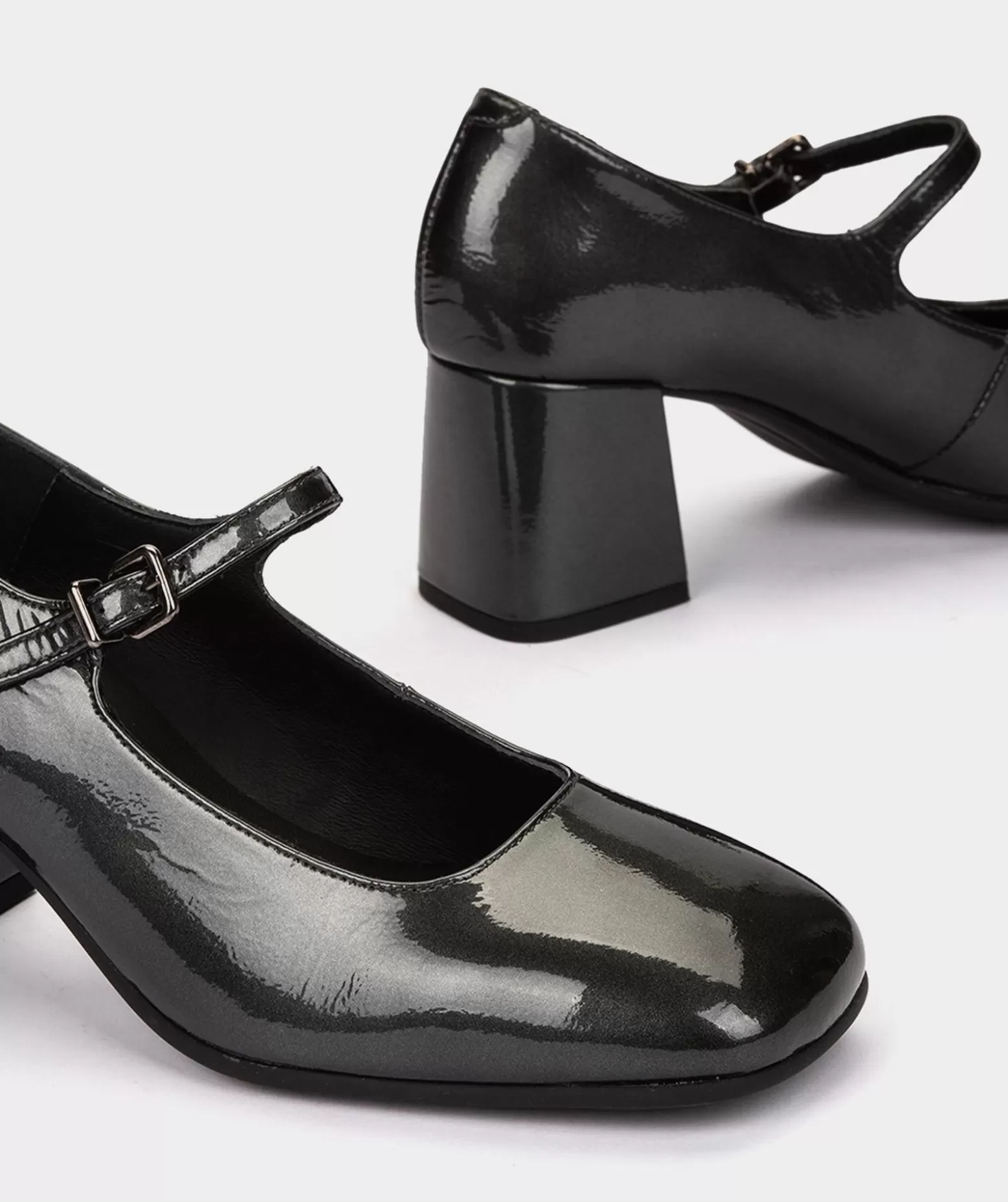 Pedro Miralles Talons Hauts En Cuir Verni Metallise De Couleur Argentee